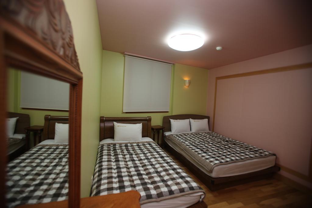 Hostel Lyndon Jeju Quarto foto